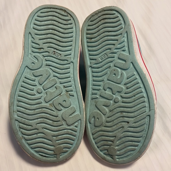 Sparkly Native sandals - Picture 5 of 5